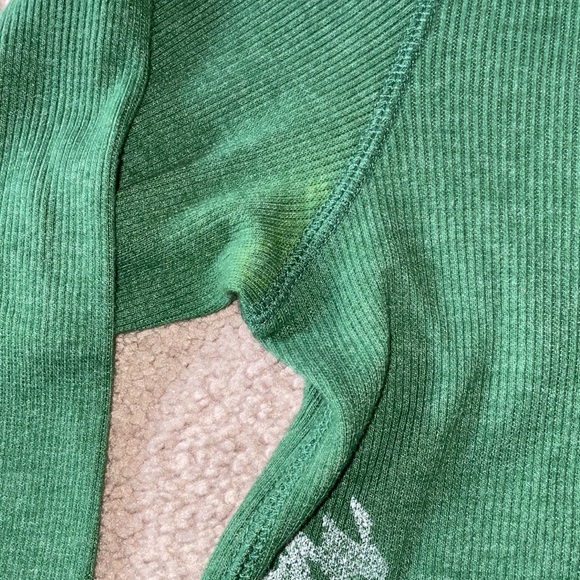 American Eagle Outfitters shirt/sweater. - Picture 3 of 6